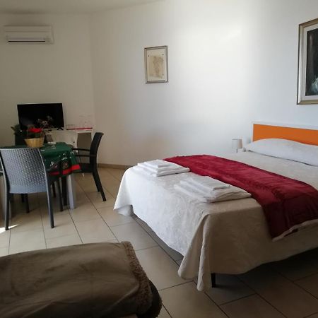 La Nave Sul Mare Di Taormina Bed & Breakfast Letojanni Exterior photo