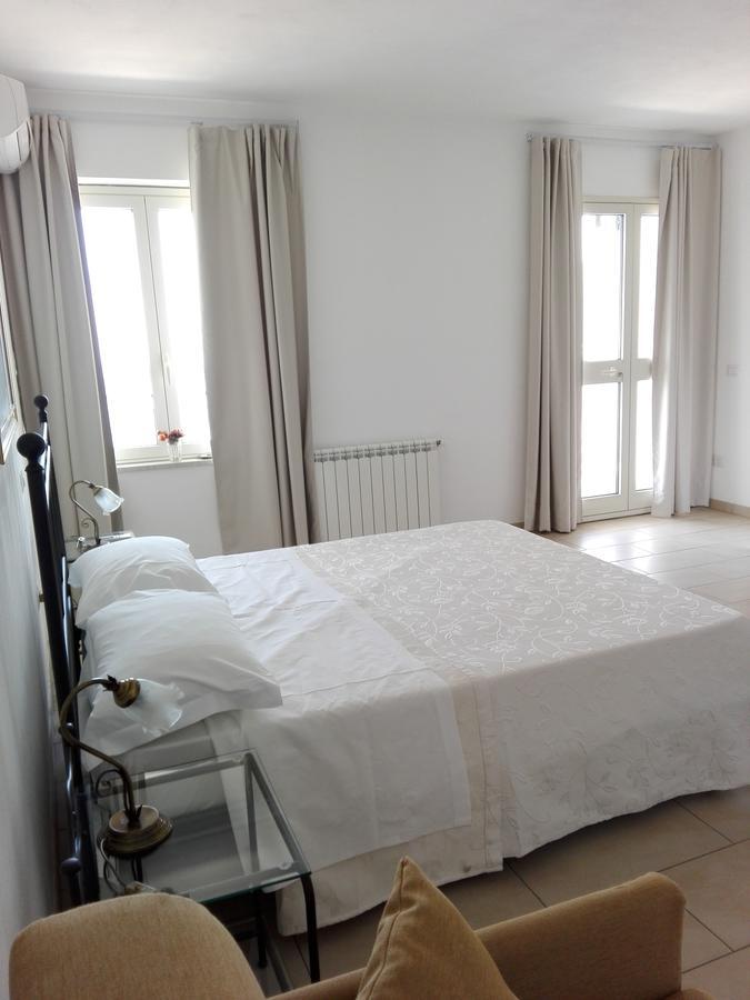 La Nave Sul Mare Di Taormina Bed & Breakfast Letojanni Exterior photo