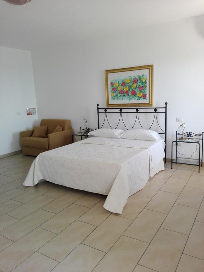 La Nave Sul Mare Di Taormina Bed & Breakfast Letojanni Exterior photo